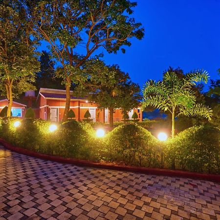 Serenity Resort Panhāla Екстериор снимка