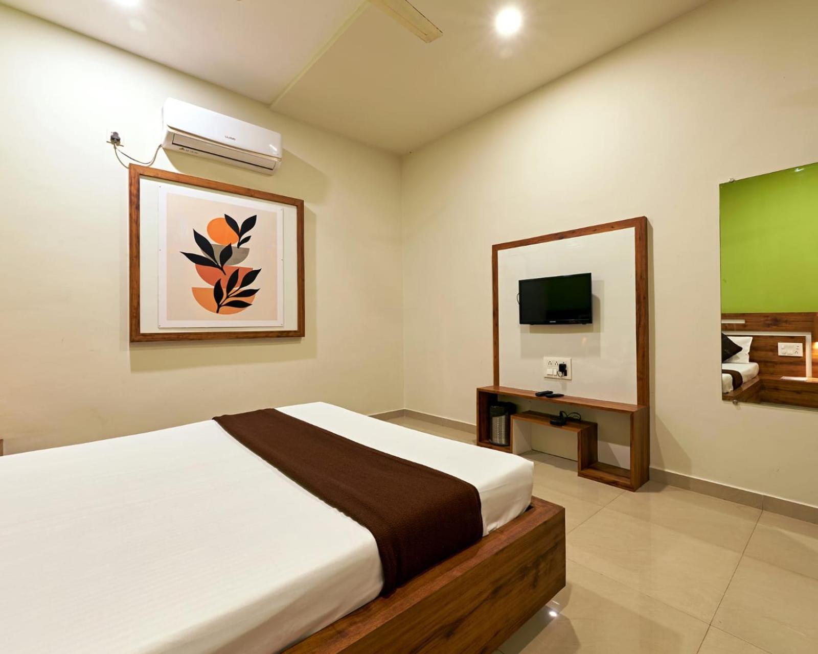 Serenity Resort Panhāla Екстериор снимка