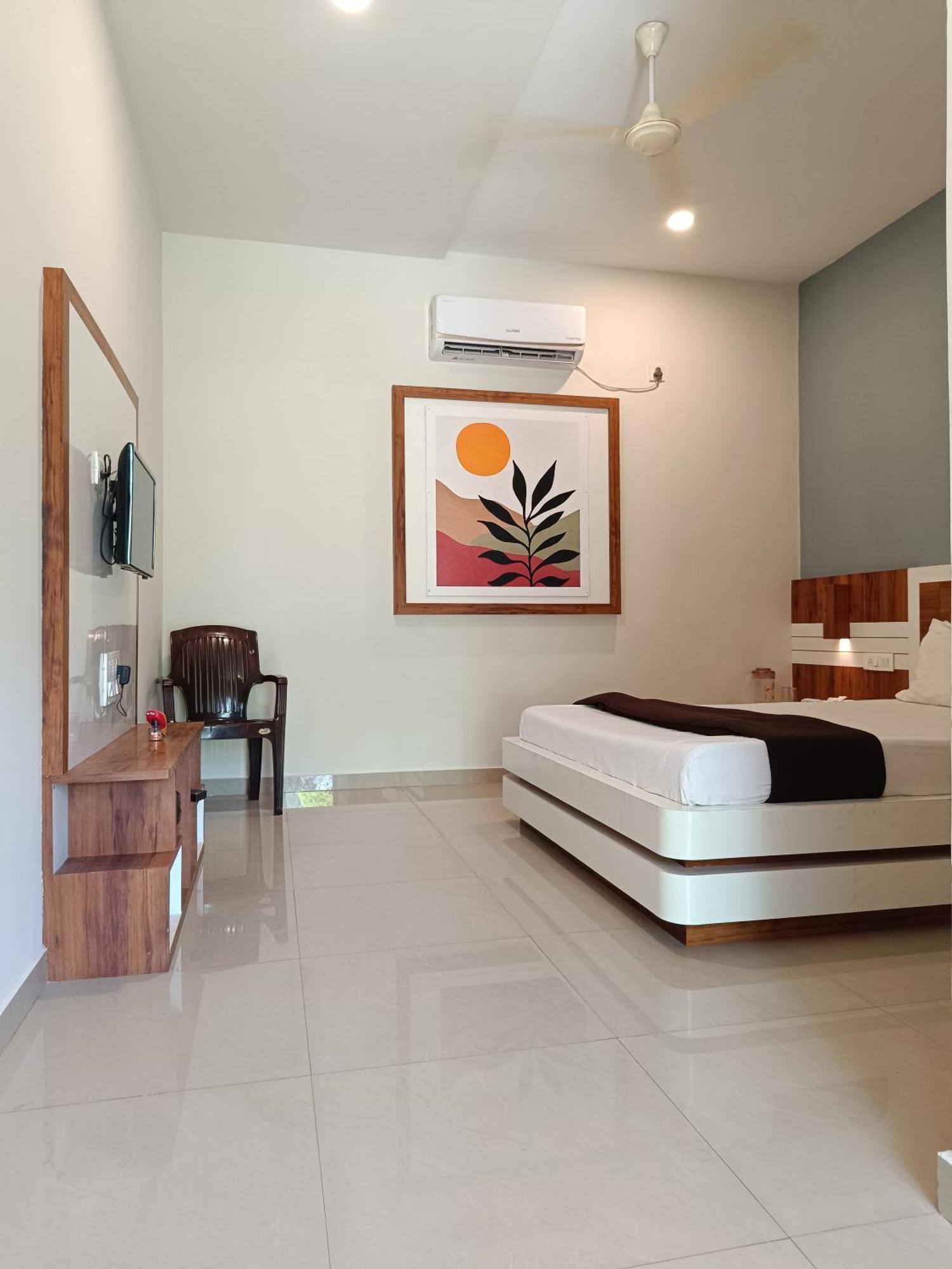 Serenity Resort Panhāla Екстериор снимка